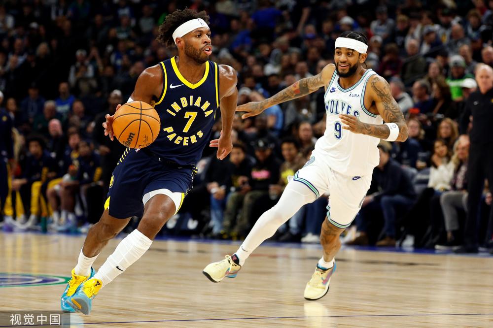 中国篮球名人堂系列活动在清华大学举行，众名宿参与训练课，巩晓彬苗立杰领衔入选.